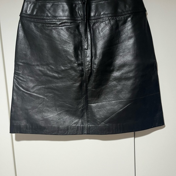Tommy Hilfiger Black A-Line Midi Skirt Runs large - Picture 3 of 3